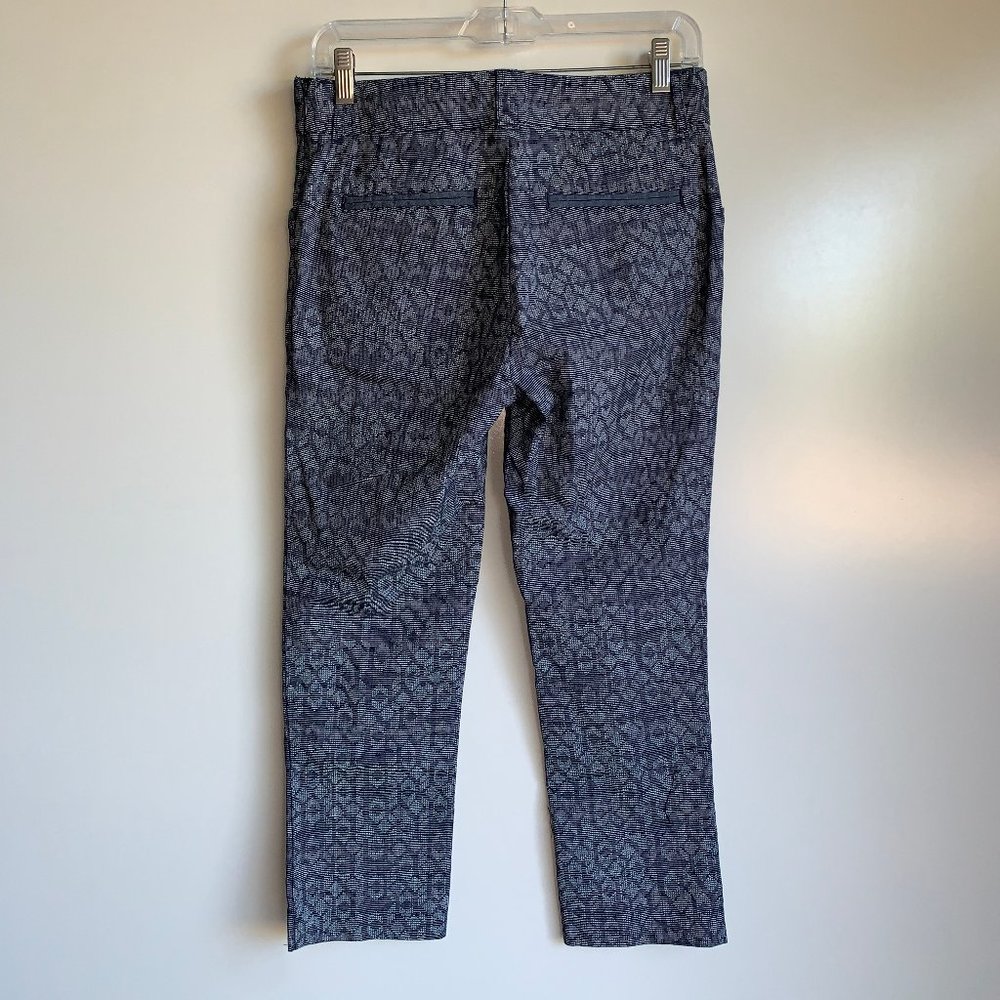 Cartonnier Blue Patterned Capris - Picture 3 of 7